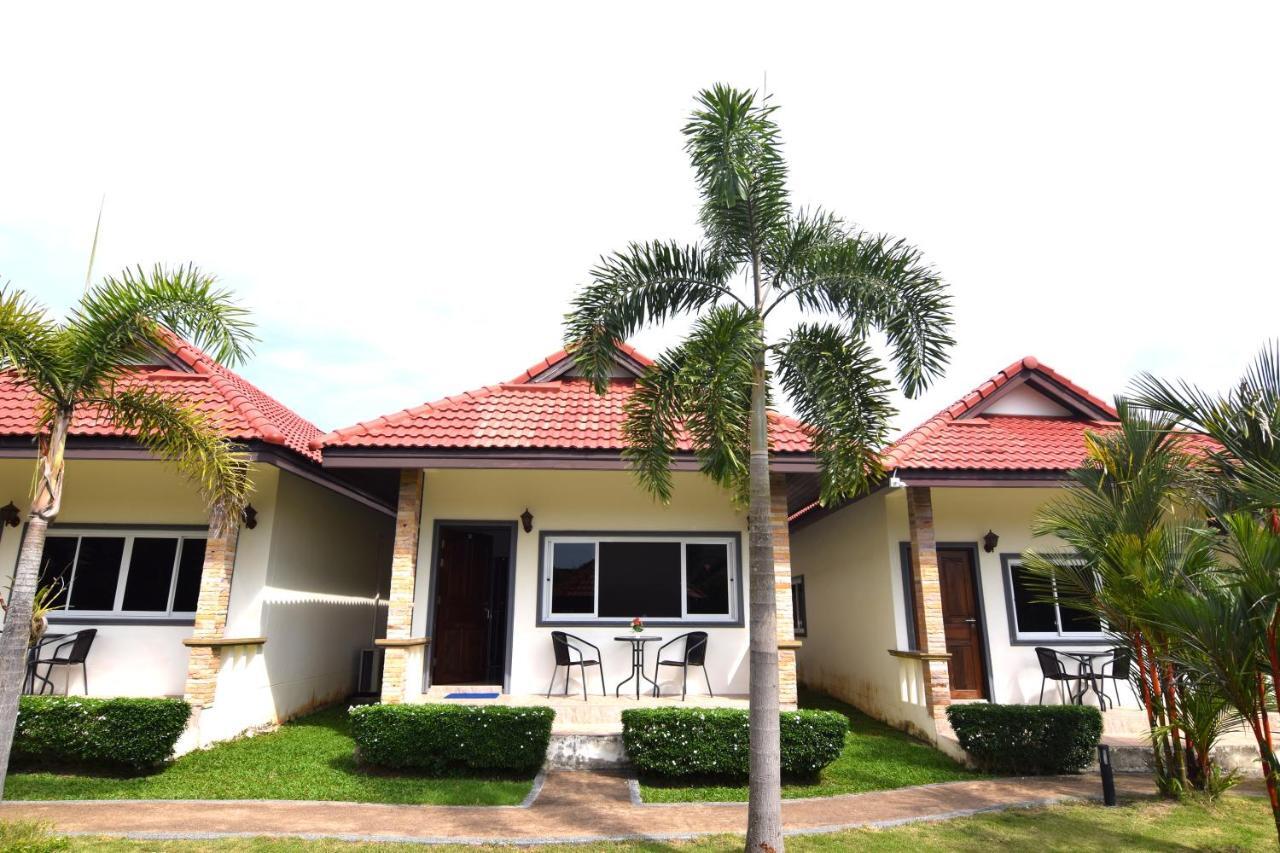Phuket Airport Villa Ban Bo Han Ngoại thất bức ảnh